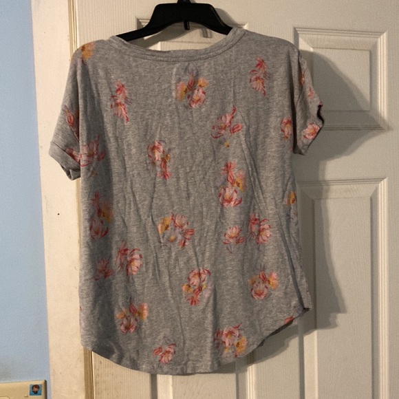 Shirt - Picture 4 of 4